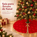 Saia para árvore em sala decorada para o Natal